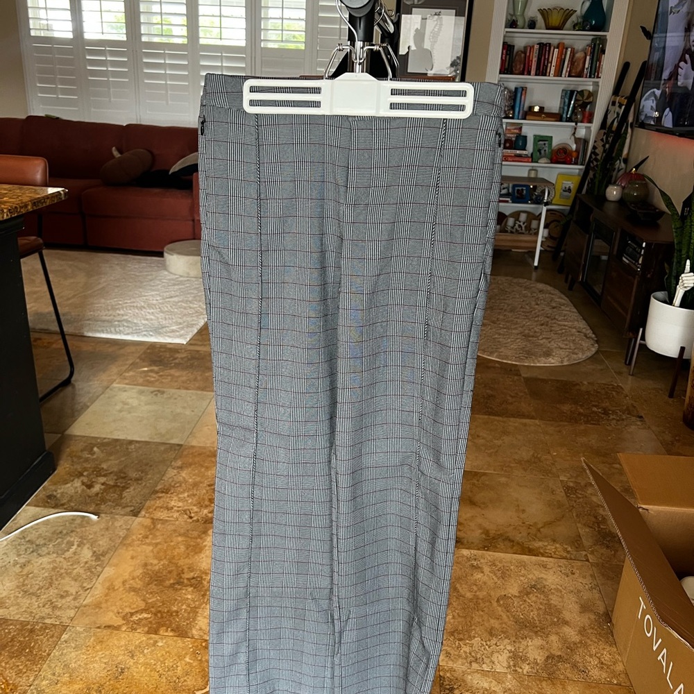 Sierra Madre women’s plaid Pants